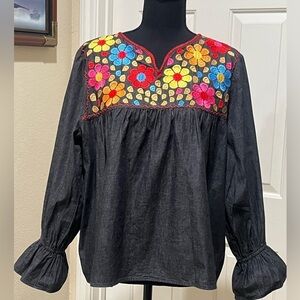 Layerz Clothing DARK GRAY FLORAL EMBROIDERED BOHO TOP, SIZE M